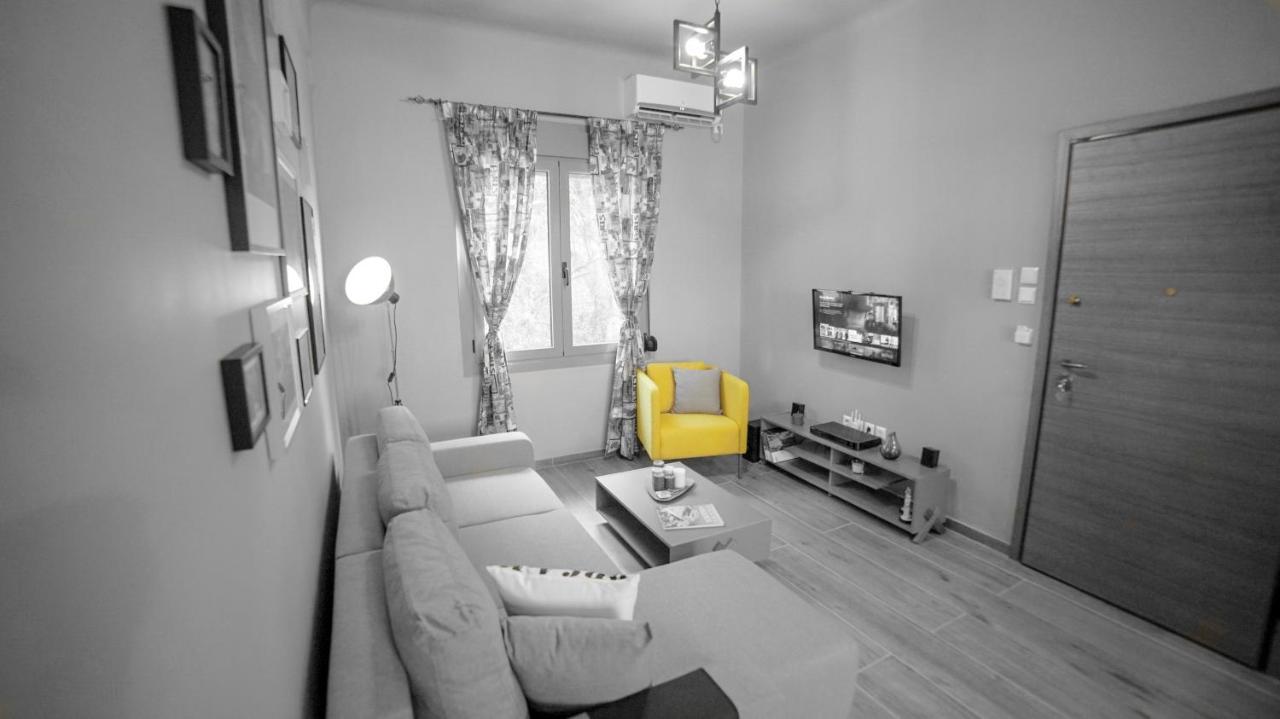 D16 Athens Apartment - 5' Mins To Petralona Metro エクステリア 写真